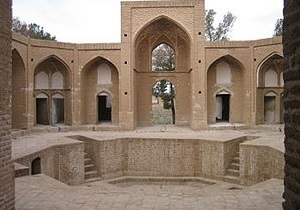 علم آموزی در مدارس تاریخی خراسان جنوبی ادامه دارد
