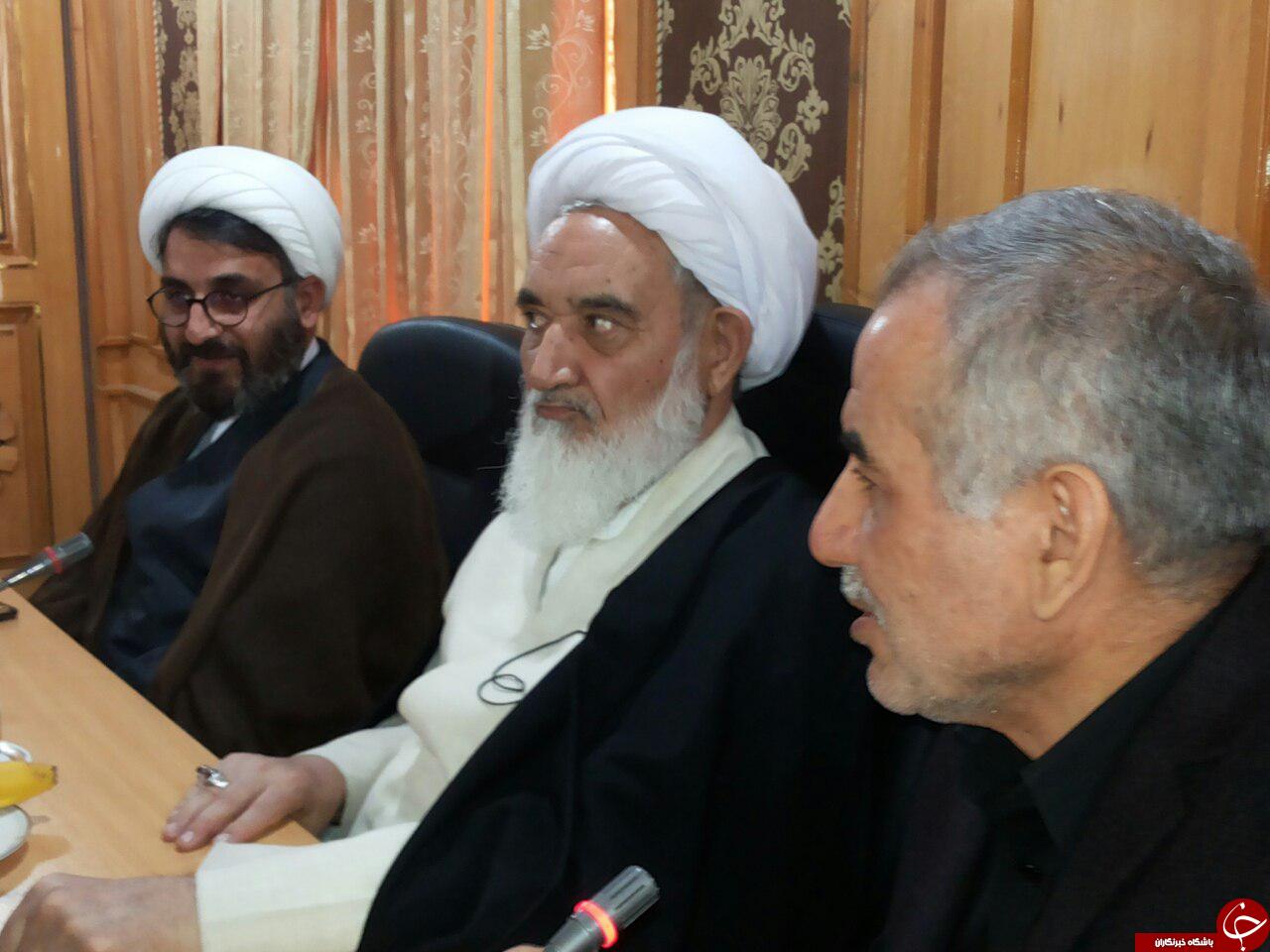 سرمایه اصلی کشور جوانان و دانشجویان هستند سرمایه اصلی کشور جوانان و دانشجویان هستند