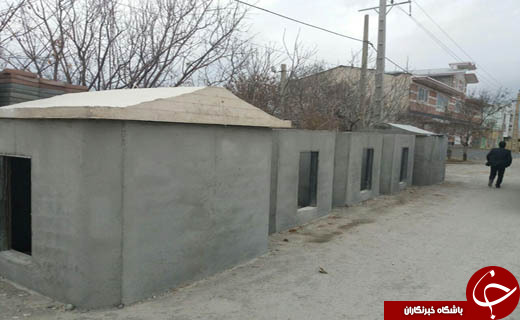 خیر نهاوندی برای زلزله زدگان ۳۰ خانه بتونی ساخت +تصاویر