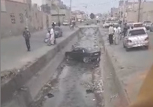 سقوط پراید در کانال آب زاهدان + فیلم