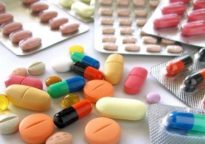 خروج دارو&zwnj;های بدون نسخه از پوشش بیمه پایه در راستای منافع عمومی/ هیچ آنتی بیوتیکی در فهرست بدون نسخه قرار ندارد
