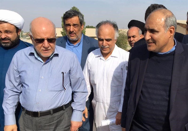 زنگنه وارد دیلم شد؛ بررسی اشتغال نیروهای بومی در صنایع نفت