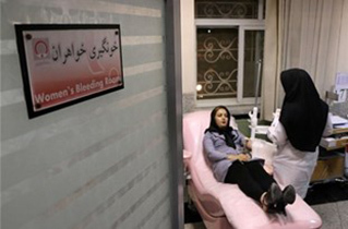 فقط سه درصد از جامعه اهداکنندگان خون خانم‌ها هستند