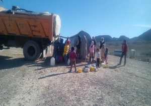 وضعیت تأمین آب شرب در روستای «مشینو» + فیلم