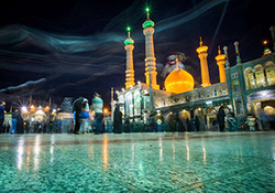 افطاری کریمانه در حرم کریمه اهل بیت حضرت فاطمه معصومه(س) + فیلم