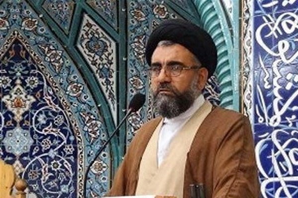 افرادی که آب به آسیاب دشمن می&zwnj;ریزند نزد ملت ایران منفور هستند