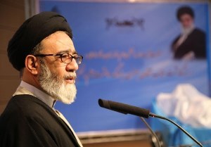 ایستادگی در برابر توطئه‌های نظام با وحدت و همدلی همه آحاد مردم