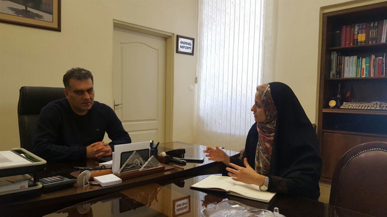 صدای پای بابانوئل در نصف جهان