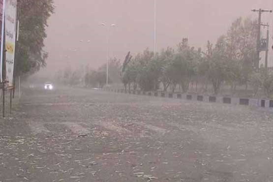اولین بارش زمستانی همراه با گردو غبار