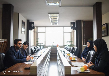 هیچ وقت نمی‌پرسند چرا دستمزد برنامه‌های معارفی کم است؟