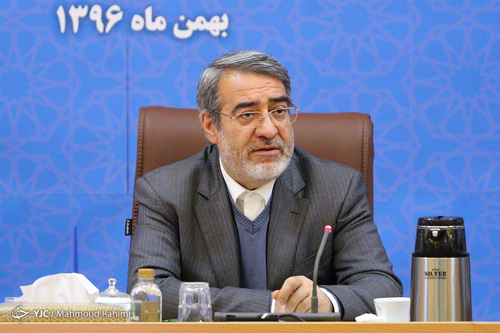 کمتر از 300 نفر که در حوادث اخیر مرتکب جرم شده اند در بازداشت هستند/دانشجوی بازداشتی نداریم