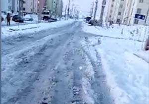 تردد سخت از خیابان‌های یخ‌زده شهر پرند + فیلم