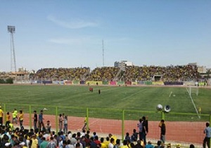 برگزاری بازی صنعت نفت و استقلال در هوای سالم