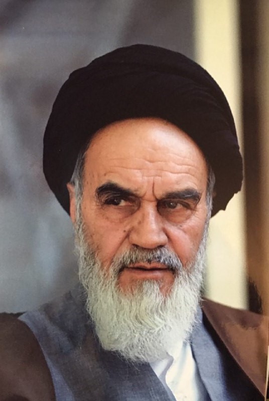 بخشی از وقایع انقلاب اسلامی به روایت عکاس شناخته شده انقلاب/چگونه یک عکاس ورزشی آلبوم انقلاب را ثبت کرد