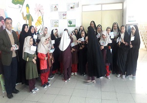 گردهمایی کودکان با شعار مبلغان اخلاق در اردکان