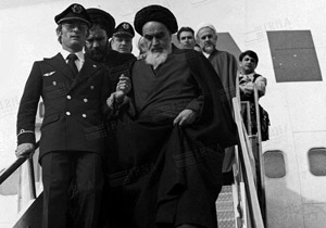 مراسم گرامیداشت سالگرد ورود امام خمینی(ره) در خراسان جنوبی تا ساعتی دیگر