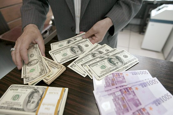 نرخ بانکی دلار کاهش یافت+ جدول