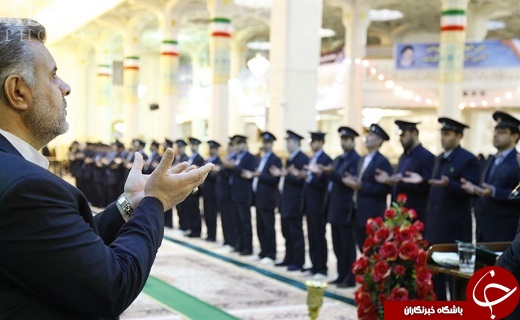 آغاز دهه فجر با خطبه&zwnj;خوانی در حرم بانوی کرامت(س)+تصاویر