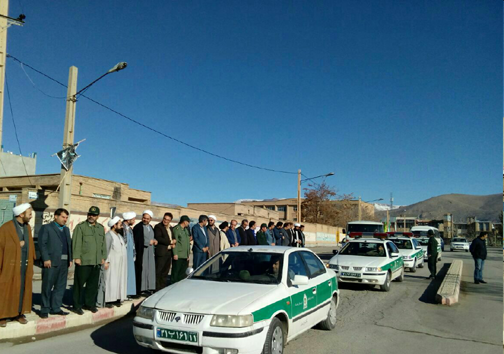 غبارروبی گلزار شهدا در شهرستان سلسله
