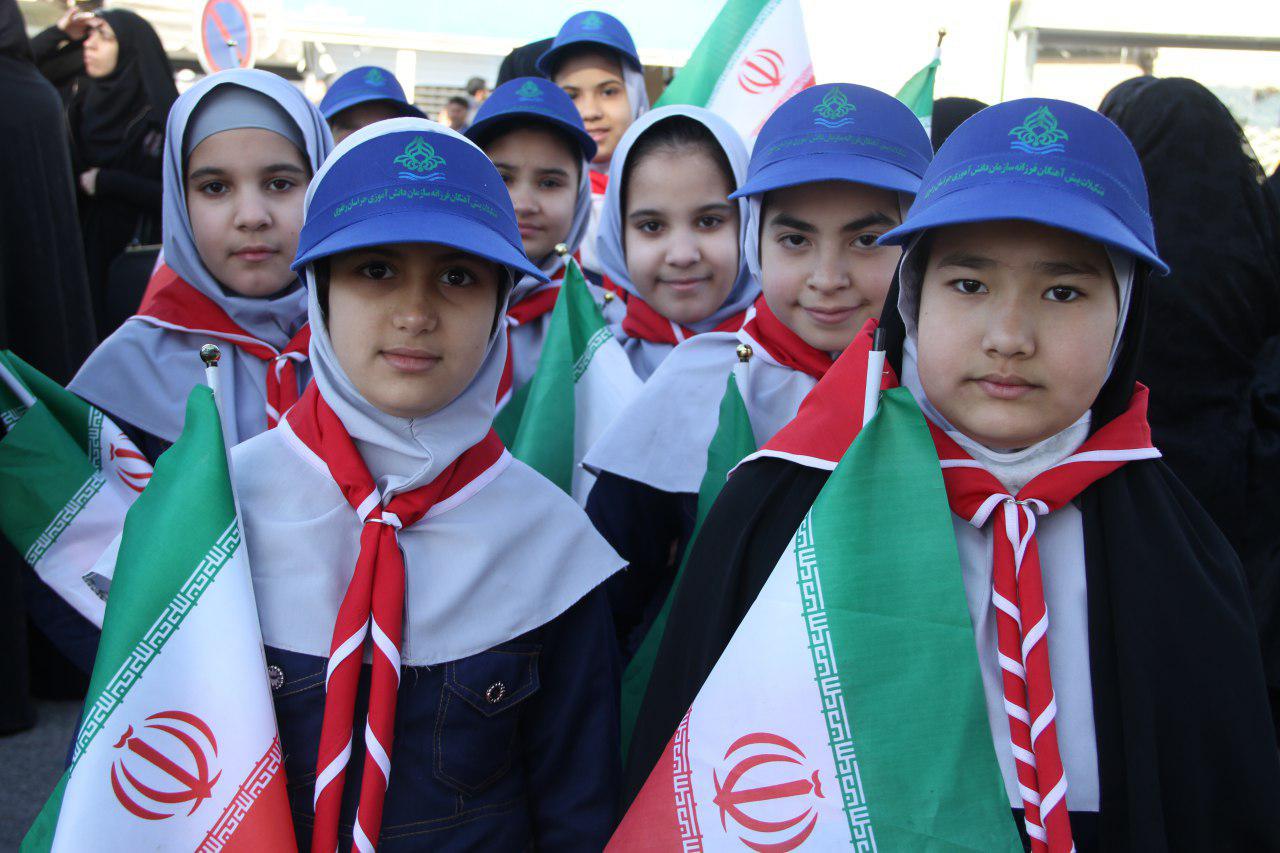 آغاز جشن های انقلاب اسلامی در تربت جام+ تصویر
