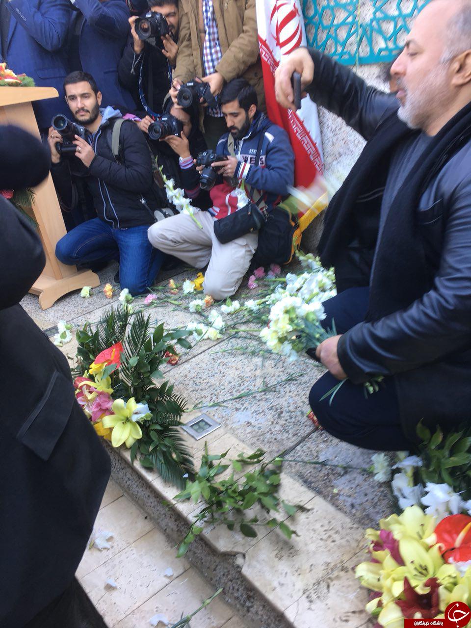 گلباران محل جلوس امام خمینی(ره) در گلزار شهدا + تصاویر گلباران محل جلوس امام خمینی(ره) در گلزار شهدا + تصاویر