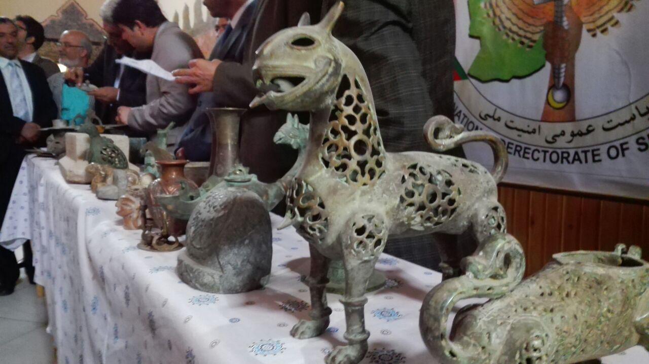 بازداشت ۲ قاچاقچی آثار باستانی در هرات