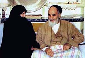 شوخی جالب همسر امام خمینی(ره) قبل از دستگیری سال 42