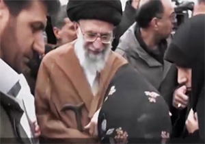دیدار رهبر انقلاب با زلزله زدگان کرمانشاهی/ درد دل افراد بی&zwnj;خانمان با مقام معظم رهبری + فیلم