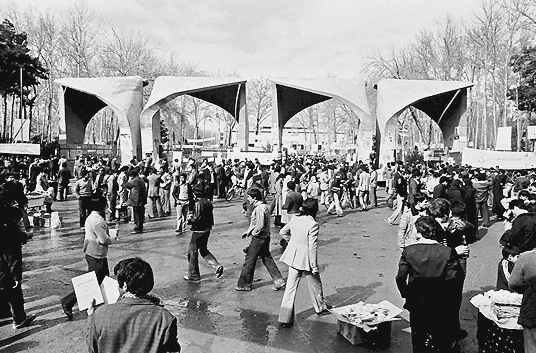 توسعه تحصیلات تکمیلی؛ دستاورد انقلاب در آموزش&zwnj;عالی/ تحصیل بیش از ۱۴ هزار دانشجو در دانشگاه&zwnj;های کشور