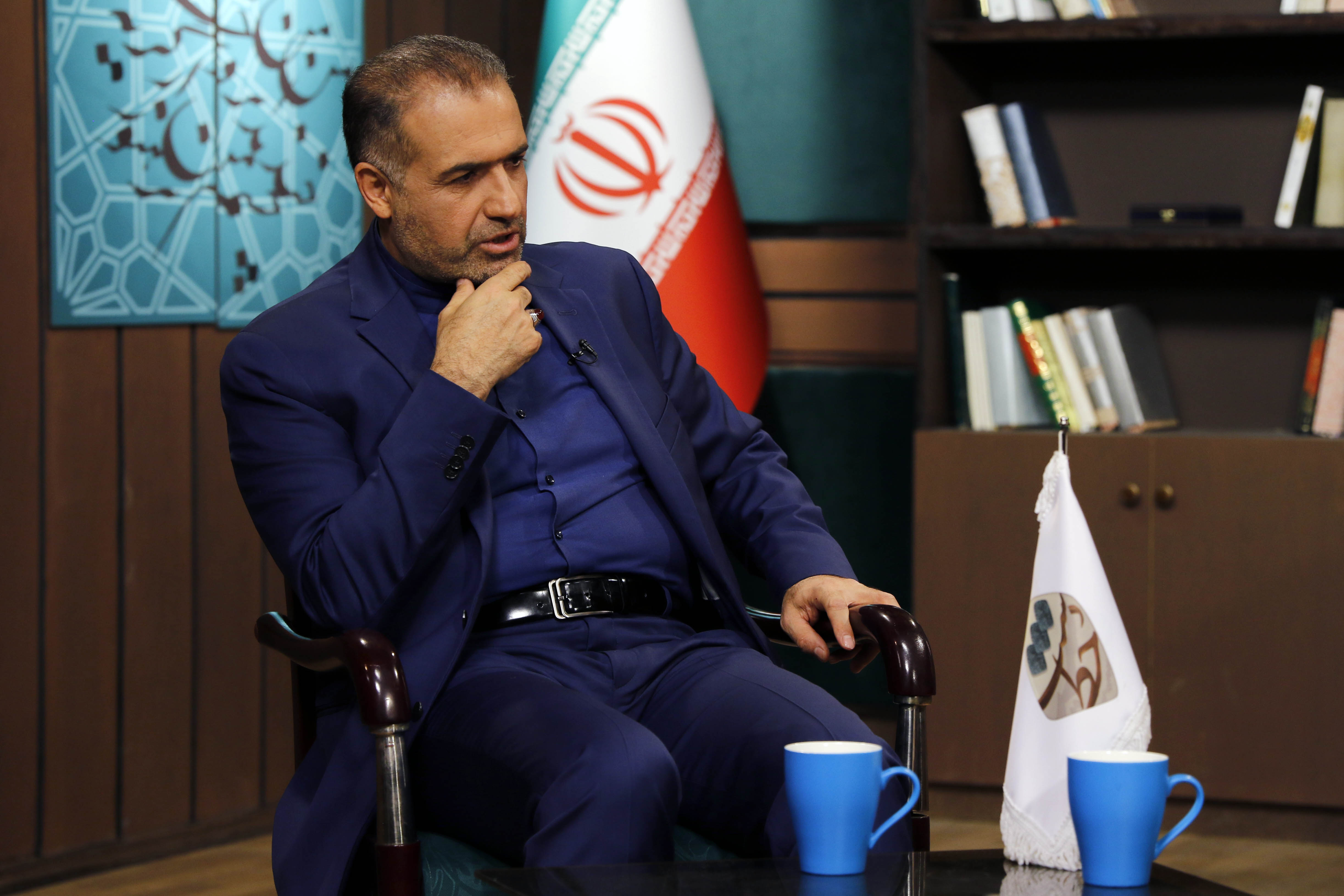 در دیدار با نامزد&zwnj;های معترض ۸۸ دلیل محکمه&zwnj;پسند نشنیدیم/ آثاری از قهر کردن در عارف ندیده&zwnj;ام/تاکنون یکبار هم به جایی احضار نشده&zwnj;ام/ ماجرای جلسه عصر جمعه با لاریجانی برای ثبت&zwnj;نام در انتخابات