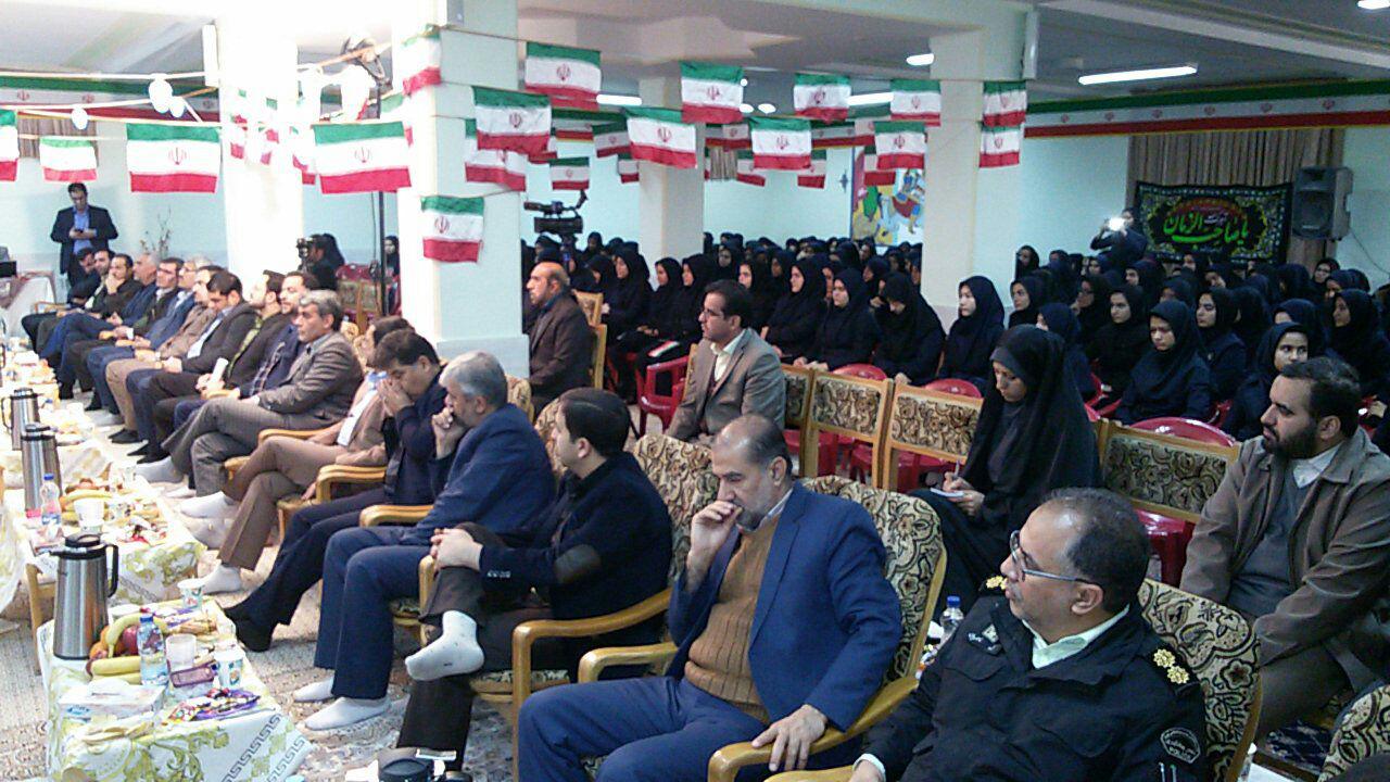 مراسم زنگ انقلاب در هنرستان دخترانه حضرت زهرا(س)