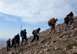برگزاری همایش کوهنوردی در پارسیان