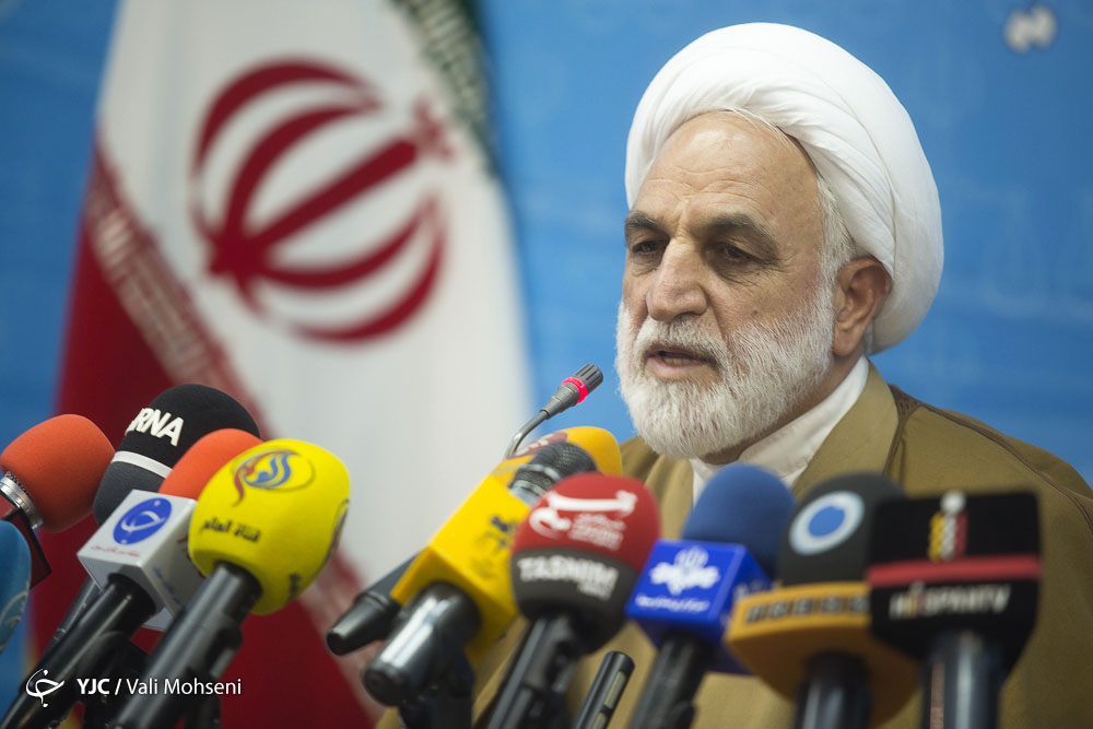 اگر مافیای خودرو وجود دارد اسناد آن را بدهند/ آخرین اخبار از پرونده قطار سمنان/ واکاوی ارتباط اعضای یک جریان سیاسی با اغتشاشات اخیر/ شناسایی نشدن عامل مشترک در ناآرامی‌های دی ماه