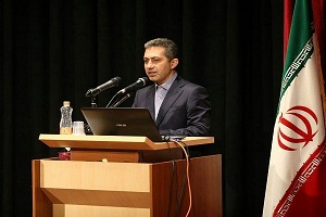 ساماندهى نظام درمان و تدوين راهنماهاى بالينى مهمترين اولويت هاى حوزه درمان/هيچ بسته خدمتى در حوزه درمان كوچک نشده است