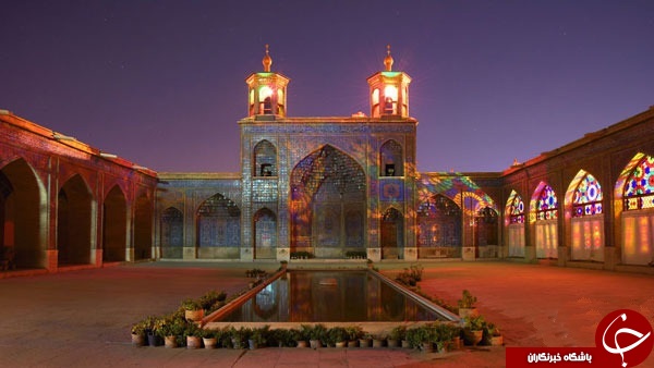 مسجدی با دنیایی از رنگ و زیبایی + عکس