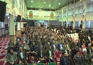 حضور دربین خانواده شهدا نوید بخش پیام شهداوناظر بودن شهدا براعمال مااست