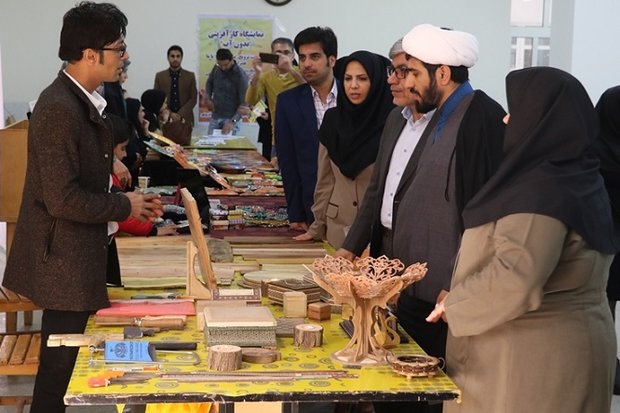 افتتاج نمایشگاه کارآفرینی بدون آب در بوشهر
