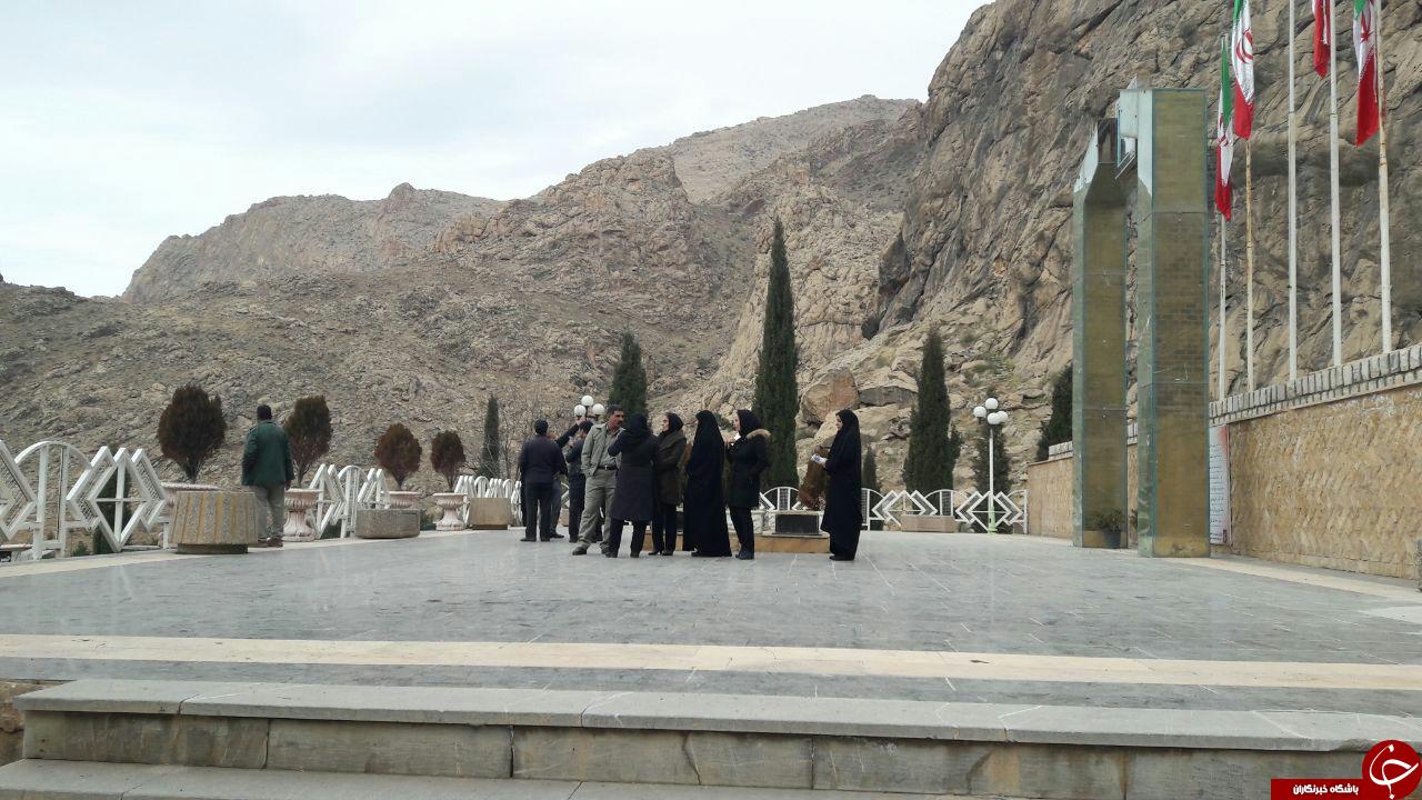 پاکسازی مسیر گردشگری  پارک کوهستان و طاق بستان +تصاویر