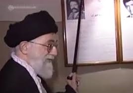 روایت رهبر معظم انقلاب از دستگیری&zwnj;شان توسط ساواک +فیلم