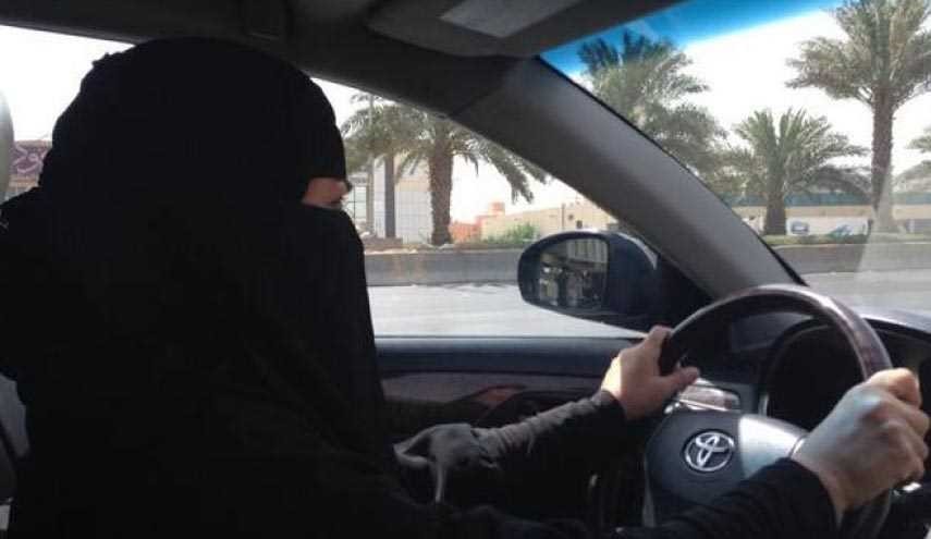 زنان عمانی راننده تاکسی می&zwnj;شوند