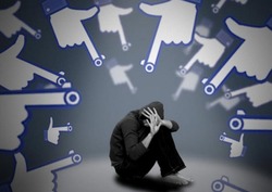 اثرات منفی در سلامت روانی کودکان و نوجوانان حاصل آزارهای اینترنتی است