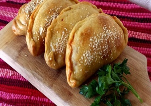 طرز تهیه پیراشکی گوشت فوق‌العاده خوشمزه