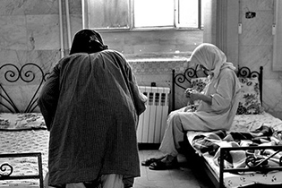 ۳۰۰ سالمند مرکز بهزیستی اصفهان مجهول الهویه هستند