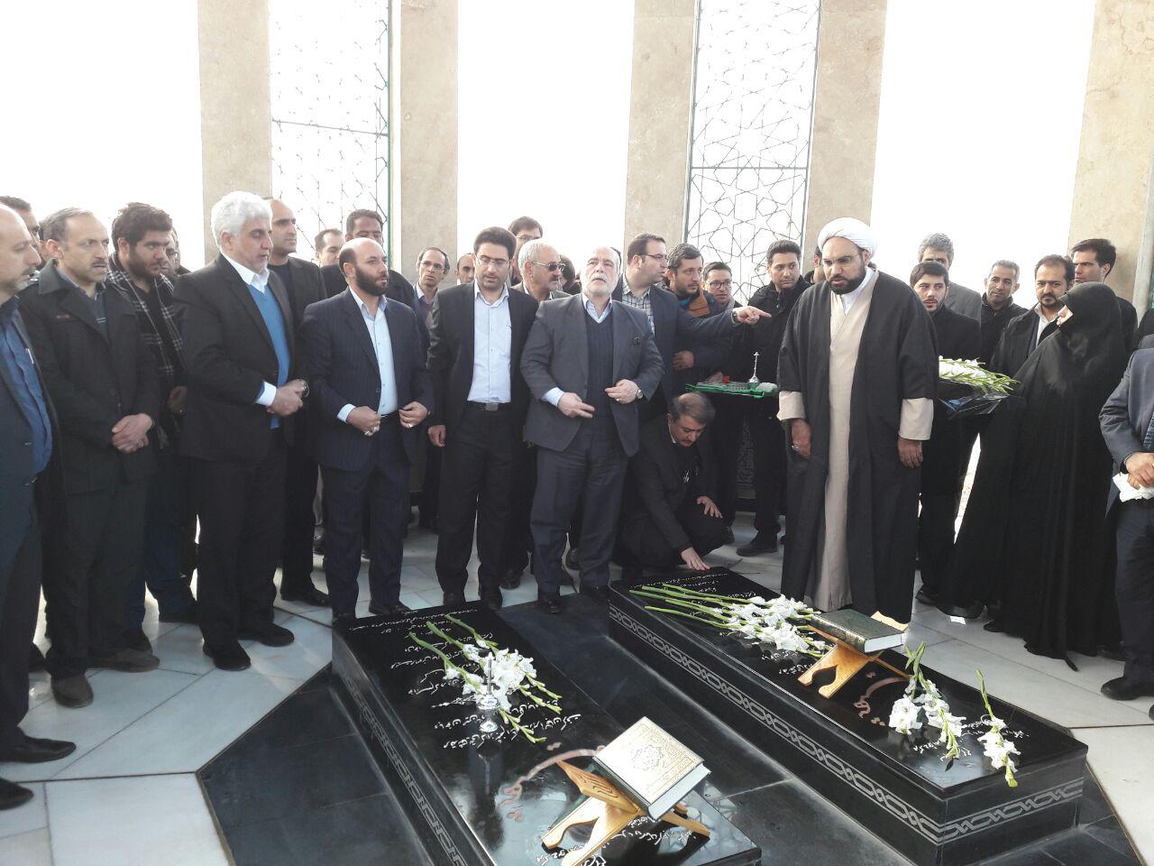 انقلاب اسلامی را سربازانی به پیروزی رساندند که در سال 41 در گهواره بودند/