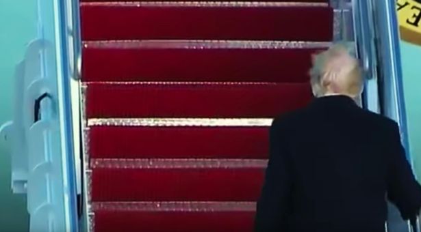 وقتی وزش باد کچلی ترامپ را بر ملا می کند+تصاویر و فیلم