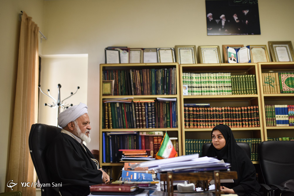 تیتر پیشنهادی: از توصیه رفسنجانی در خطبه&zwnj;های نماز جمعه بر مانور شوی تجملاتی تا خاطره&zwnj;ای از فرزند رهبر انقلاب/خاطره&zwnj;هایی از دورانی که 