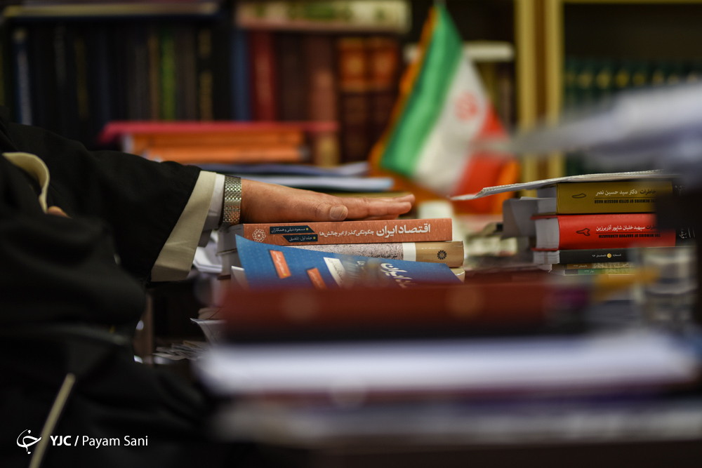 تیتر پیشنهادی: از توصیه رفسنجانی در خطبه&zwnj;های نماز جمعه بر مانور شوی تجملاتی تا خاطره&zwnj;ای از فرزند رهبر انقلاب/خاطره&zwnj;هایی از دورانی که 