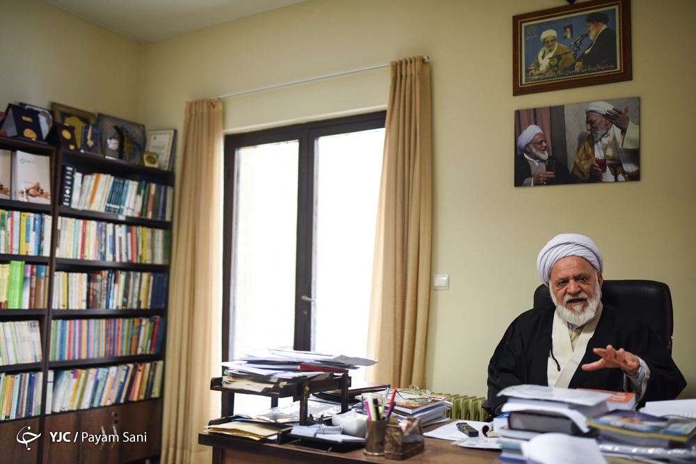 تیتر پیشنهادی: از توصیه رفسنجانی در خطبه&zwnj;های نماز جمعه بر مانور شوی تجملاتی تا خاطره&zwnj;ای از فرزند رهبر انقلاب/خاطره&zwnj;هایی از دورانی که 