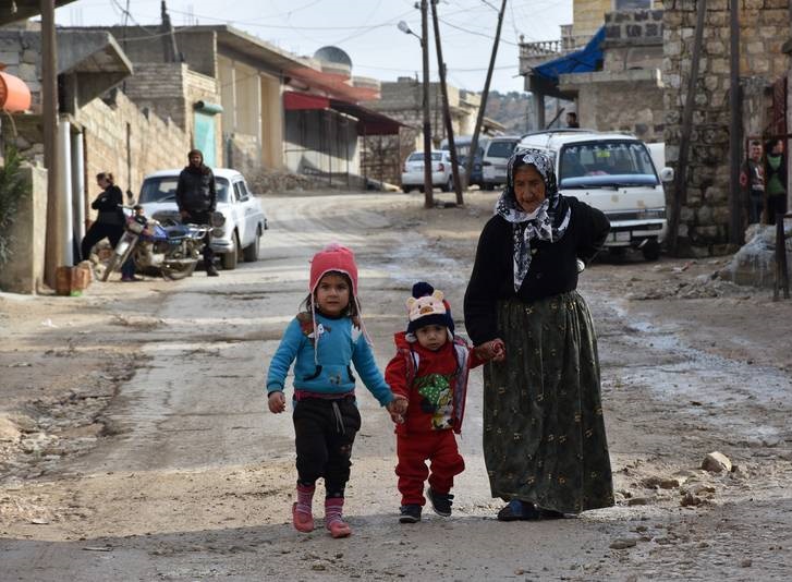خرین تحولات میدانی شمال استان حلب/ کاروان&zwnj;های نظامی کمکی شبه نظامیان کُرد در راه عفرین/ اردوغان از گروه&zwnj;های تروریستی &laquo;نورالدین زنکی و فیلق الشام&raquo; درخواست کمک کرد + فیلم، تصاویر و نقشه میدانی