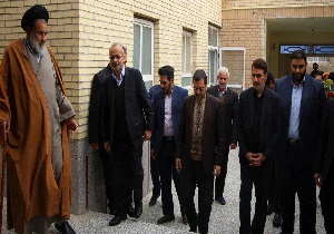 تجلیل از صبرواستقامت خانواده شهید تشکری در بافق